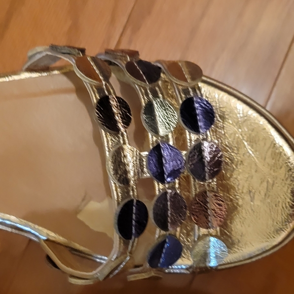 Platform Sandals - Picture 4 of 8